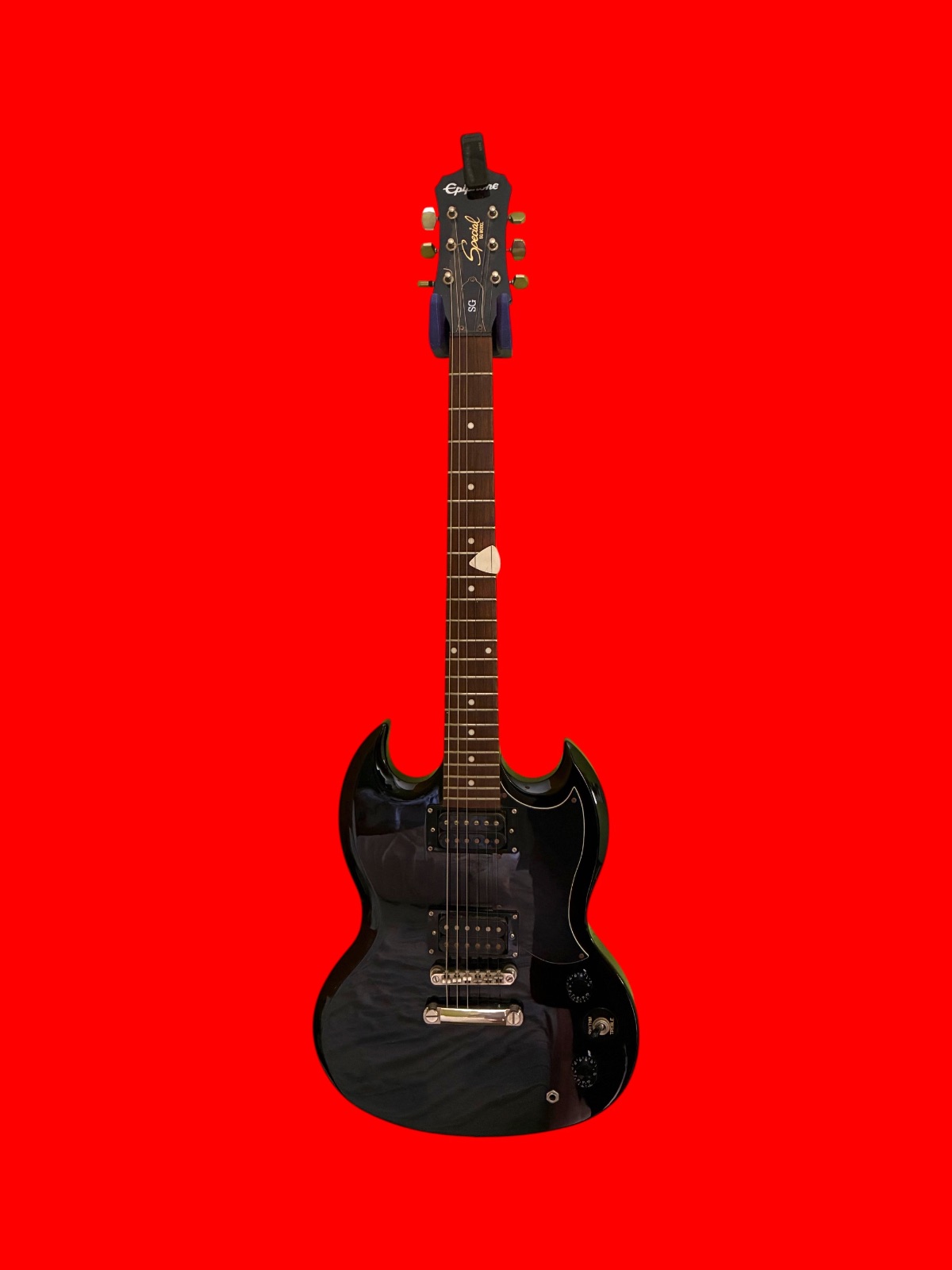 3D-printed guitar wall mount hanger with slide-in mounting plate